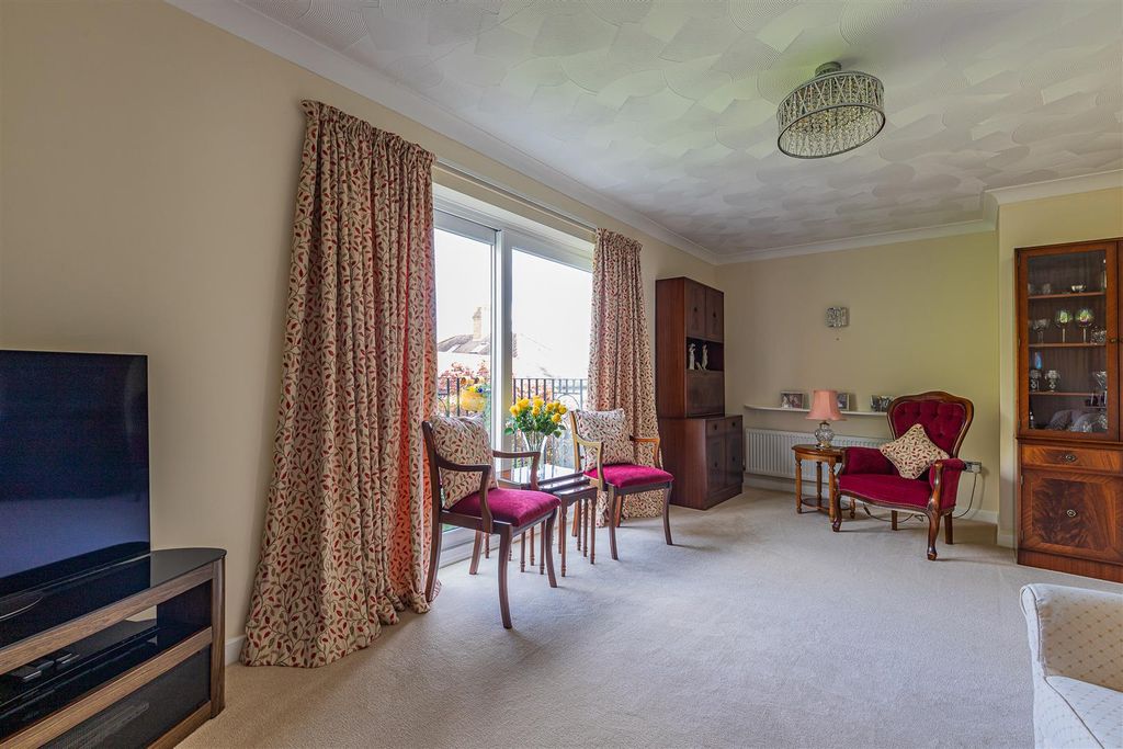 Property photo 3 of 19 10-15.Jpg