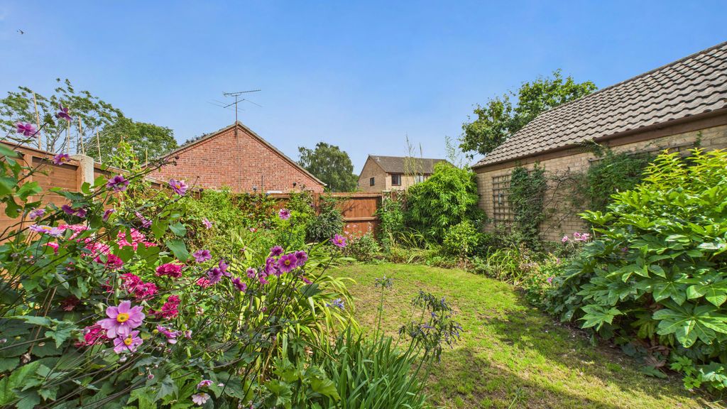 Property photo 3 of 9