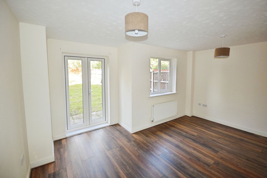 Property photo 3 of 13 Bedroom 3
