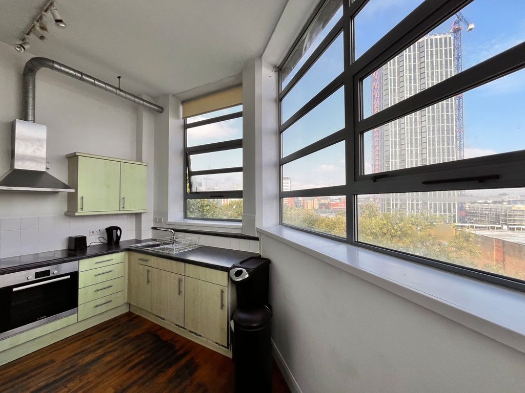 Property photo 3 of 13 Kitchen/View