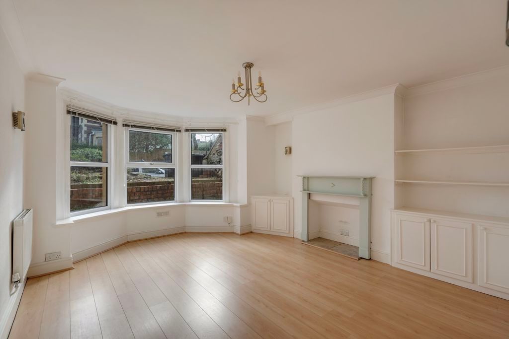 Property photo 3 of 10 Sitting Room