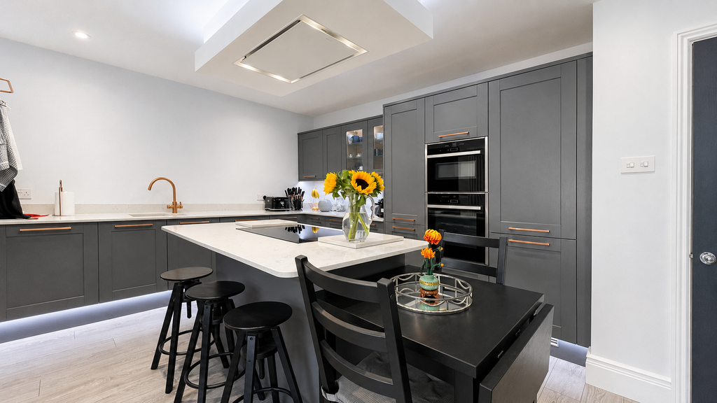 Property photo 2 of 15 9205d906-039B-4083-8B0d-F22152606d3A