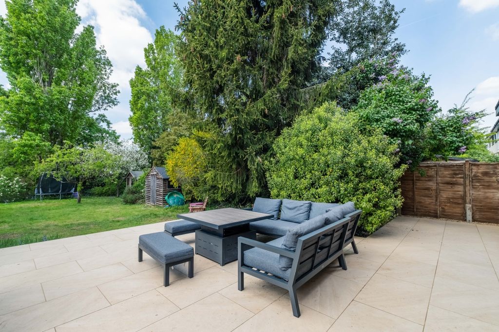 Additional image 6 of 4 bed flat to rentElmstead Glade, Chislehurst BR7