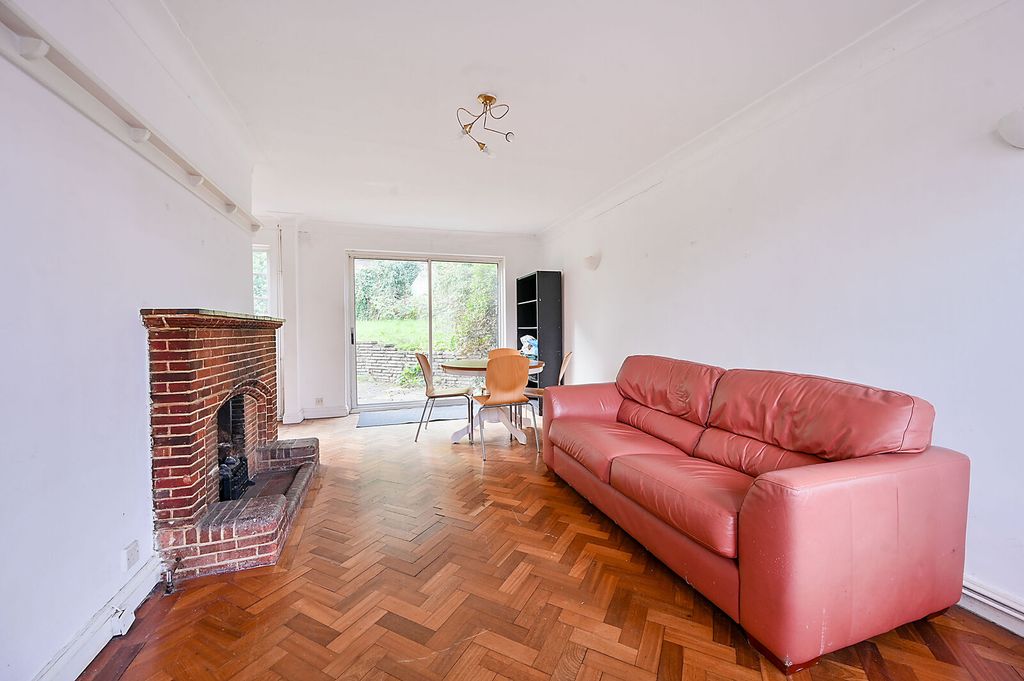 Property photo 2 of 15