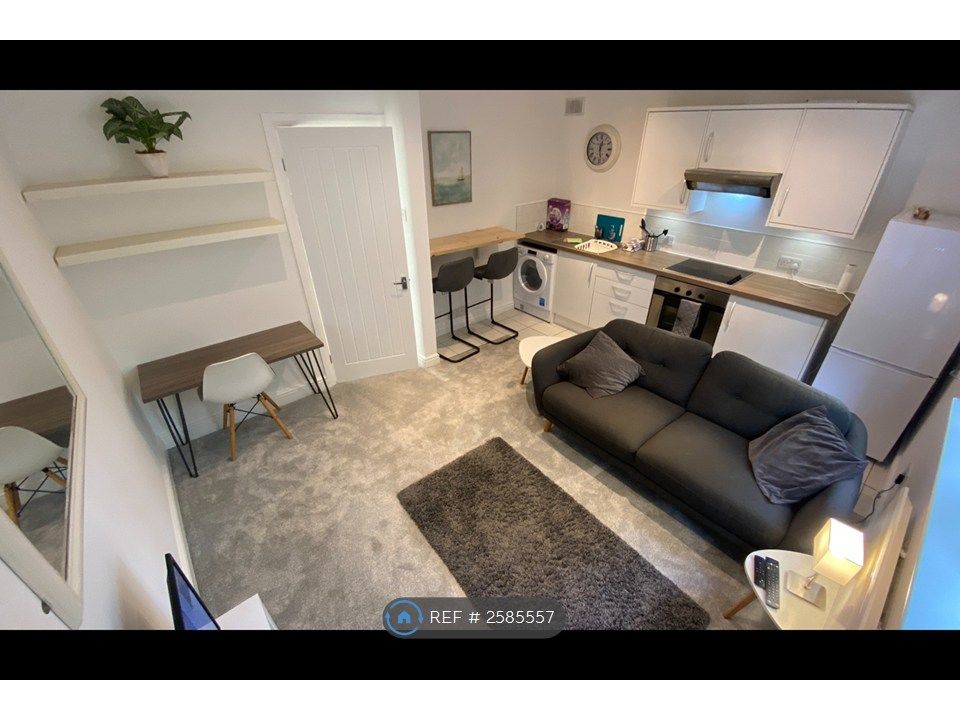 Property photo 1 of 33