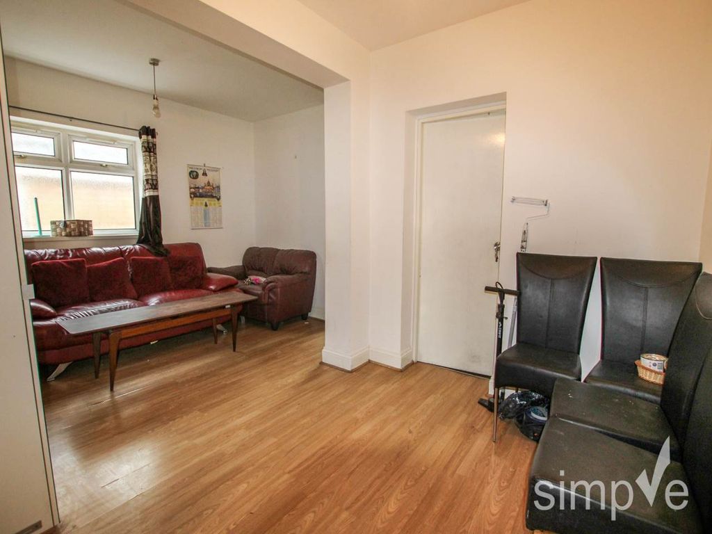 Property photo 3 of 12 Img_8603