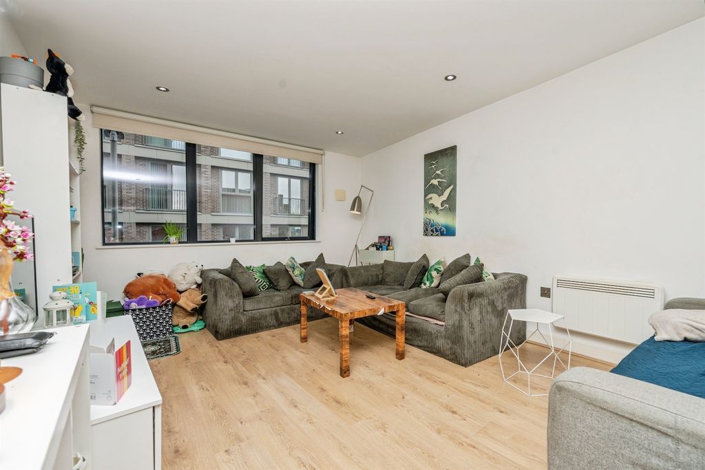 Property photo 2 of 15