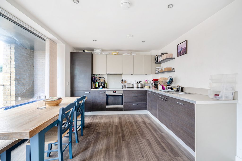 Property photo 3 of 15 1353633-2-68c81Ef...