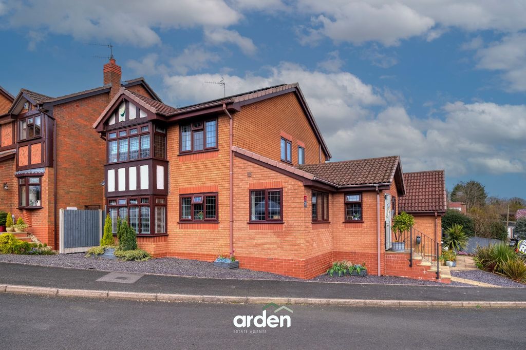 Property photo 1 of 16