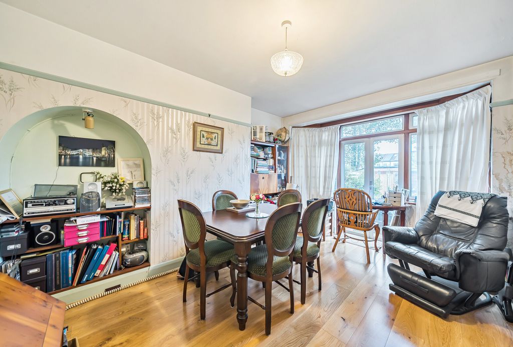 Property photo 3 of 18 1347160-7-68B6Fc7...