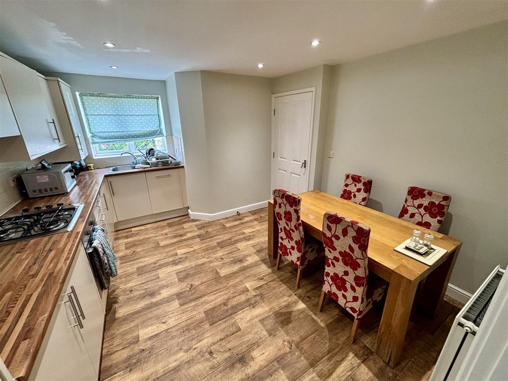 Property photo 2 of 17 Open Plan Kitchen And Dining Room