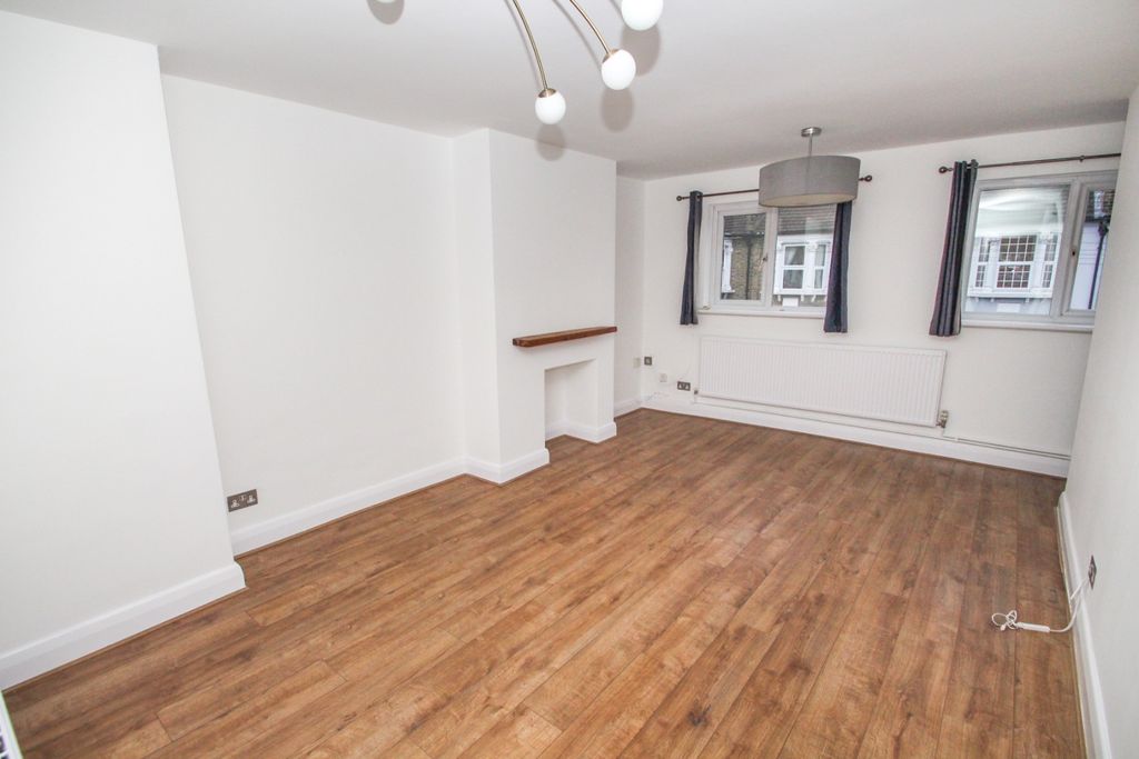 Property photo 3 of 14 1266613