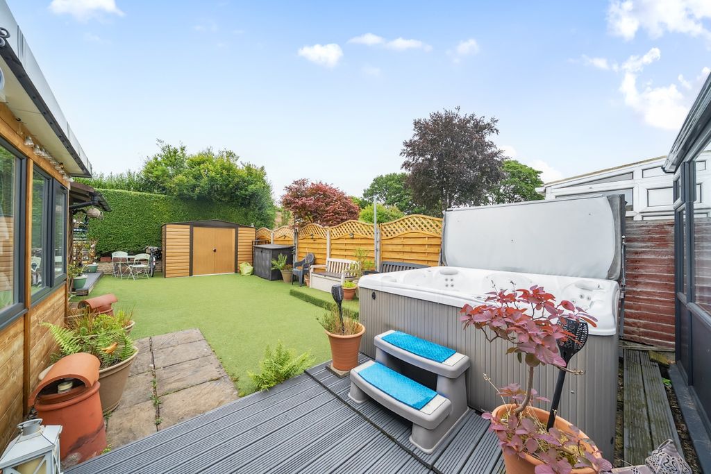 Property photo 2 of 17 17-1325820-18-6878d4A9823Bd-17