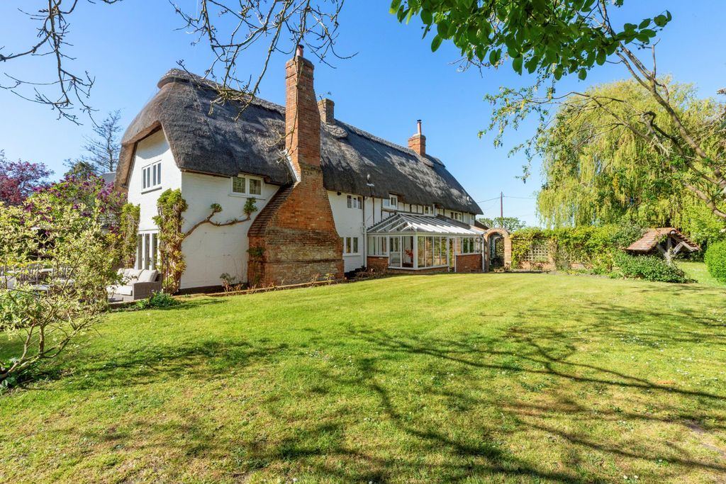 Property photo 2 of 17 Image