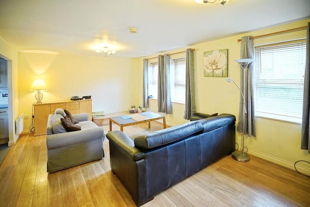 Property photo 3 of 10