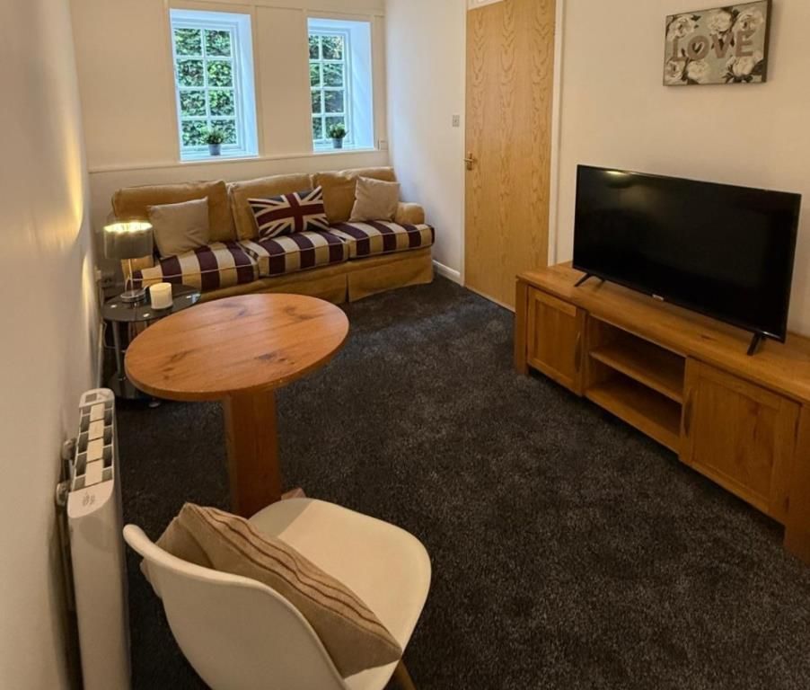 Property photo 3 of 4 Lounge