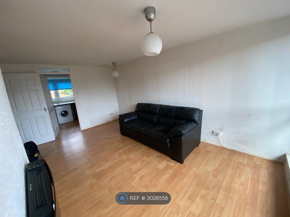 Property photo 2 of 12 Living Room