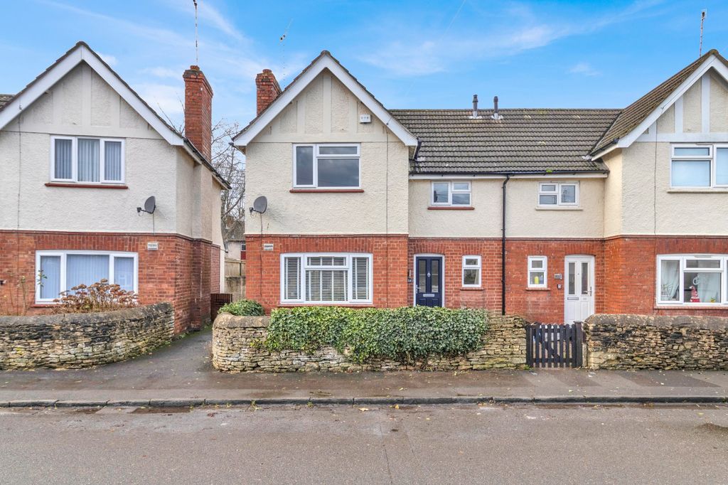 Property photo 1 of 9 Picture No. 12