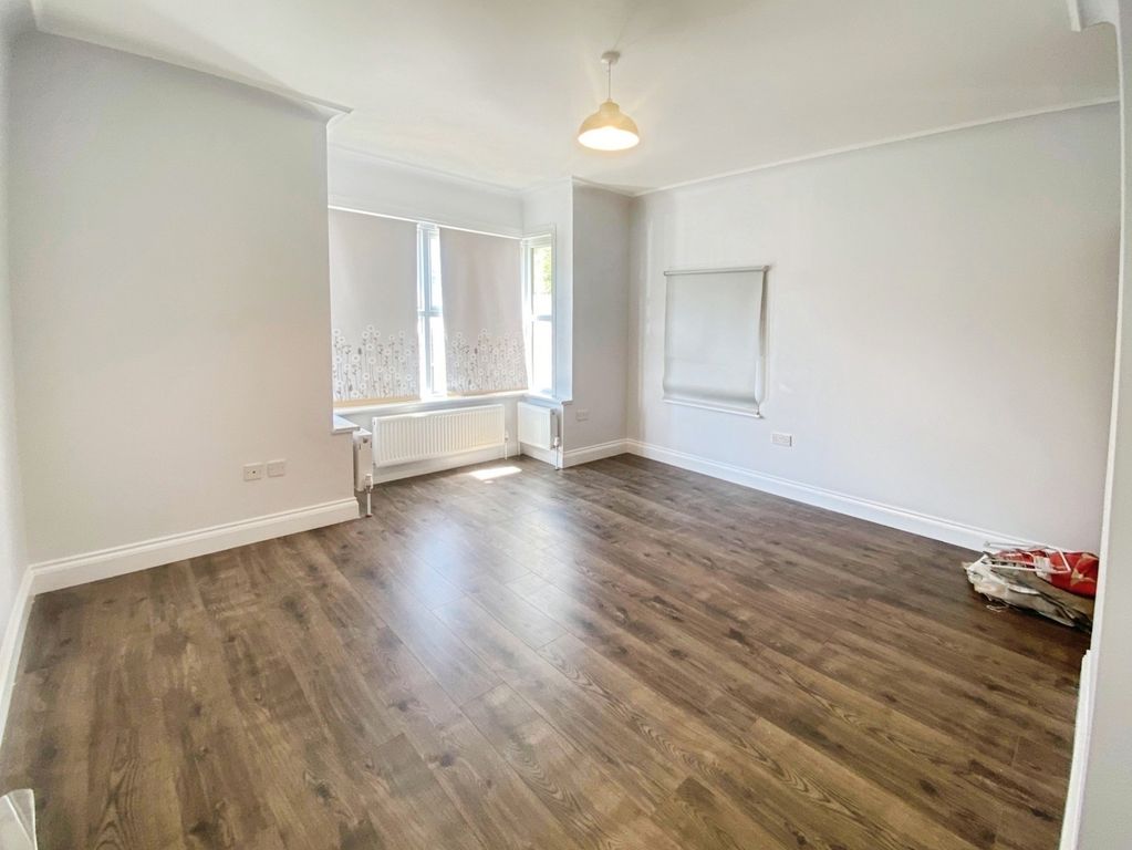 Property photo 2 of 9 Pbox-Img.Jpg