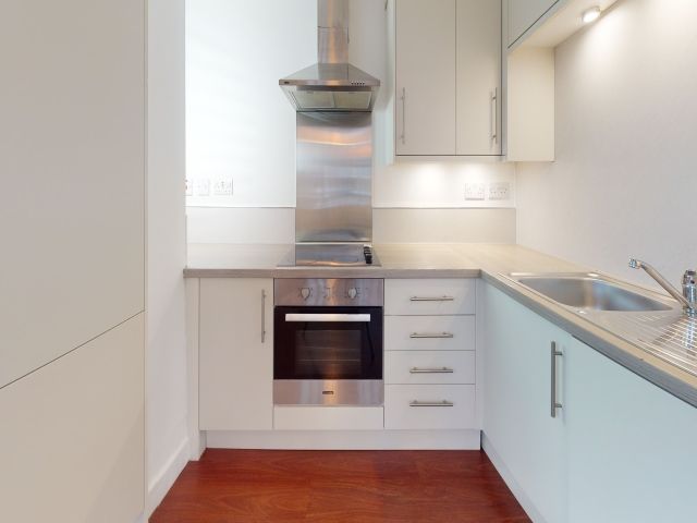 Property photo 3 of 4
