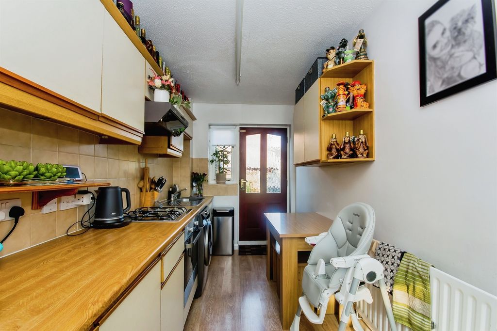 Property photo 2 of 10