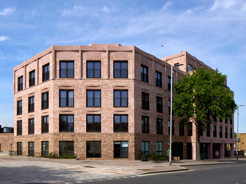 Property photo 1 of 13 Forest Road E17