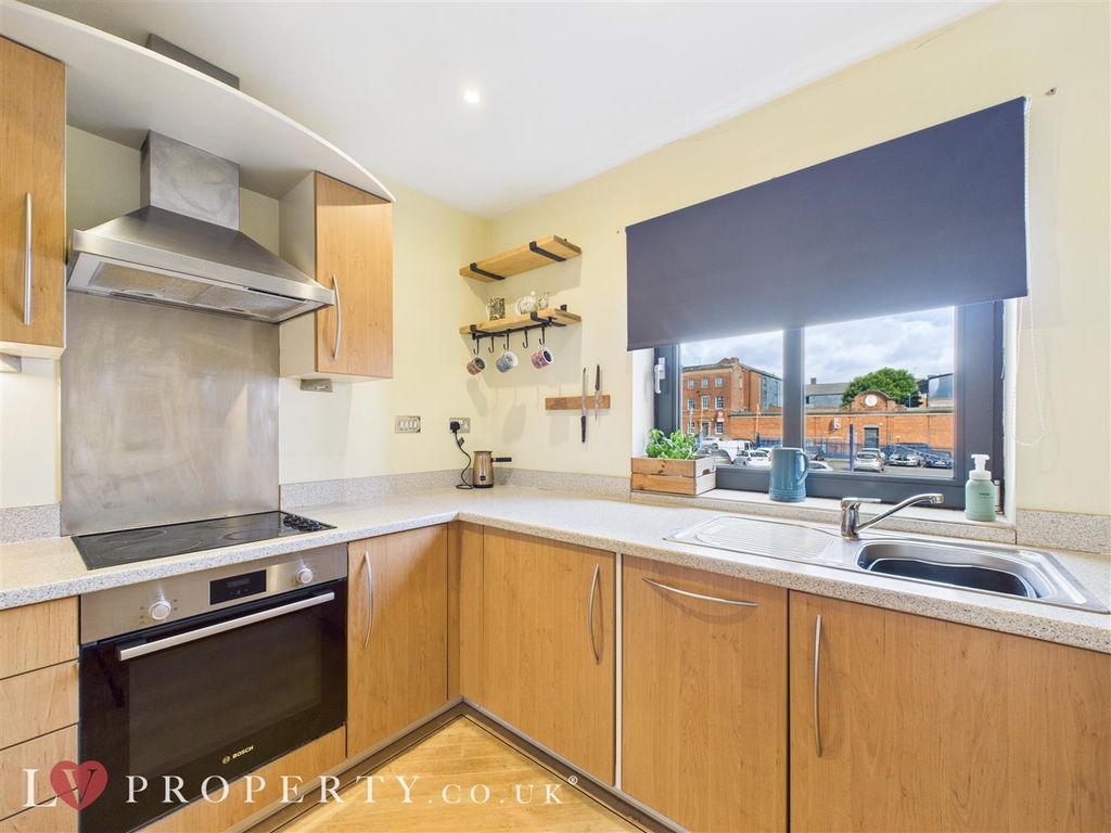 Additional image 8 of 2 bed flat for saleNewhall Court, George Street, Birmingham B3