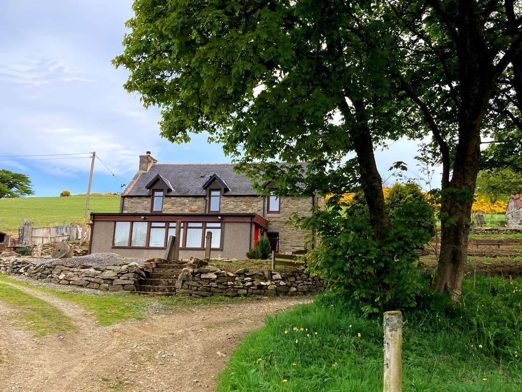 Property photo 1 of 26