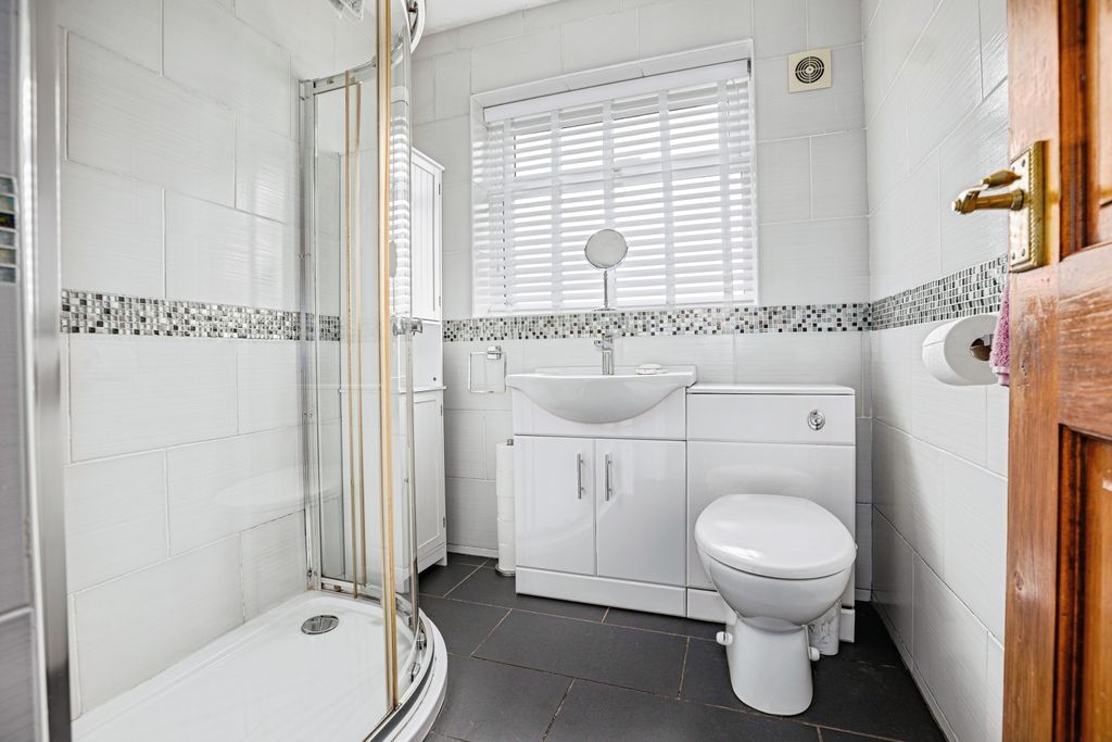 Additional image 6 of 3 bed semi-detached house for salePenygarreg Close, Pant, Oswestry, Shropshire SY10