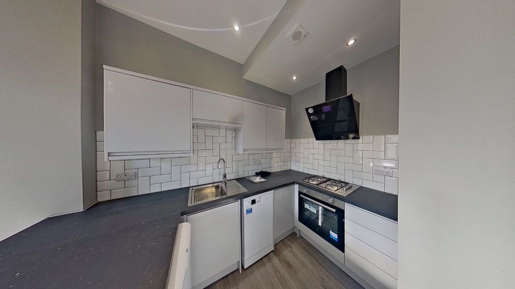 Property photo 3 of 12 Photo 3