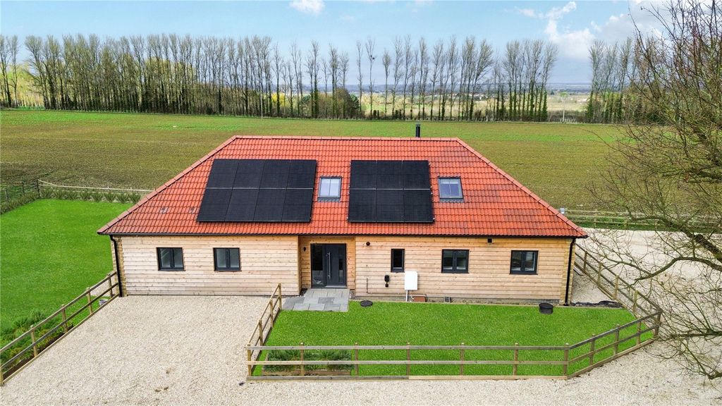 Property photo 1 of 21 Picture No. 37