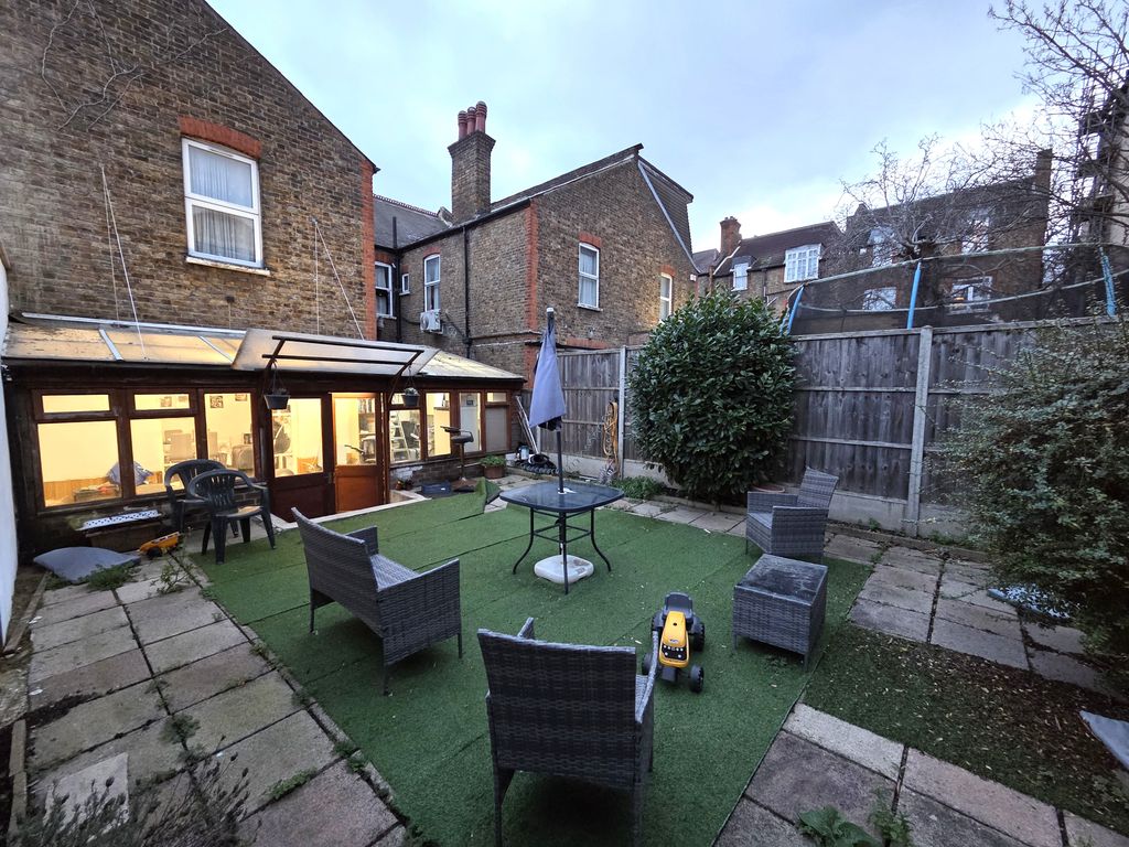 Property photo 2 of 4