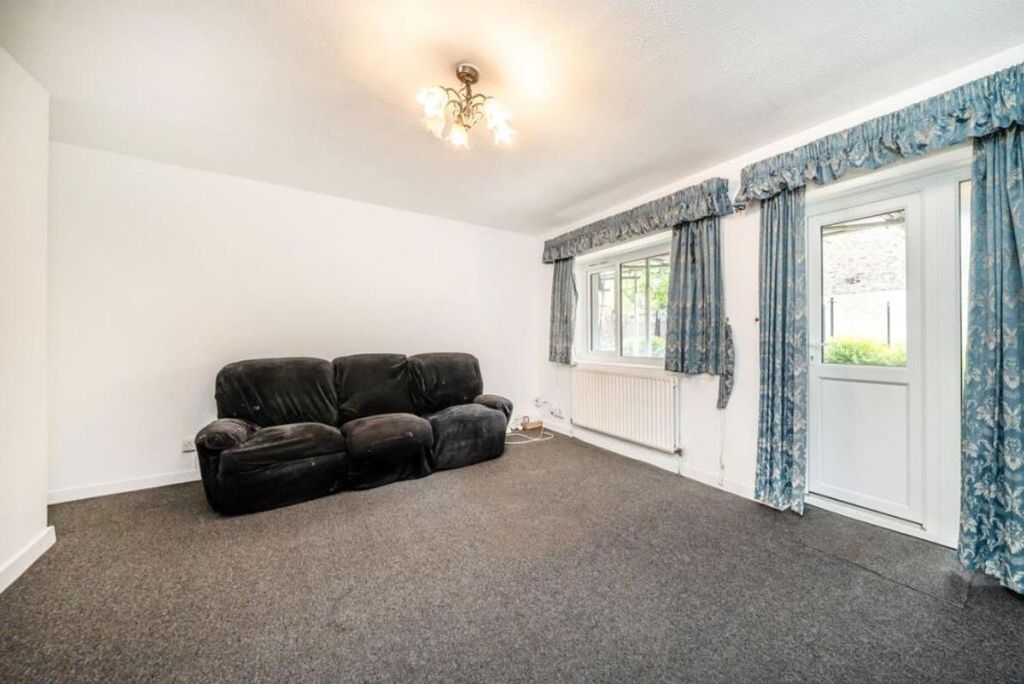 Property photo 2 of 6 Holly House Reception.Png