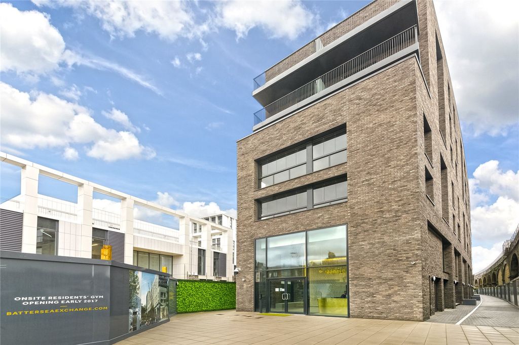 Property photo 3 of 15 Picture No. 17