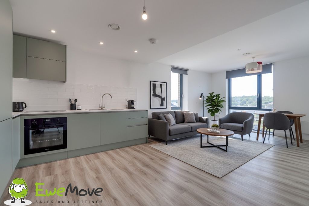 Property photo 1 of 17 Lounge Diner At Chevette Court - Virtually Staged