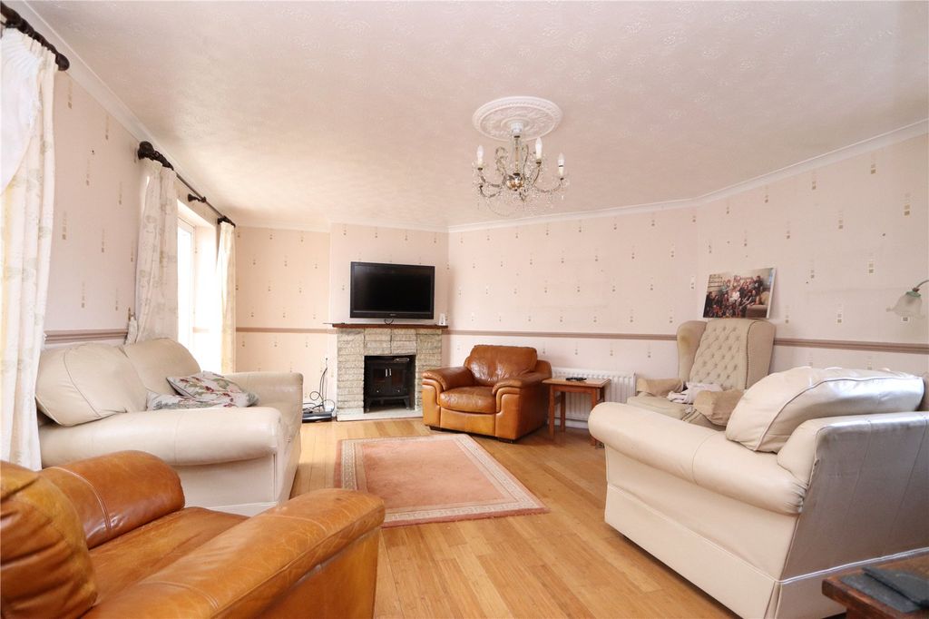 Property photo 3 of 13 Picture No. 28
