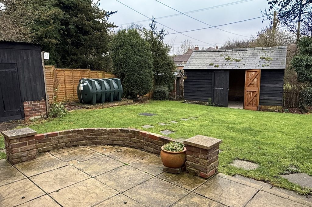 Property photo 2 of 10 Garden