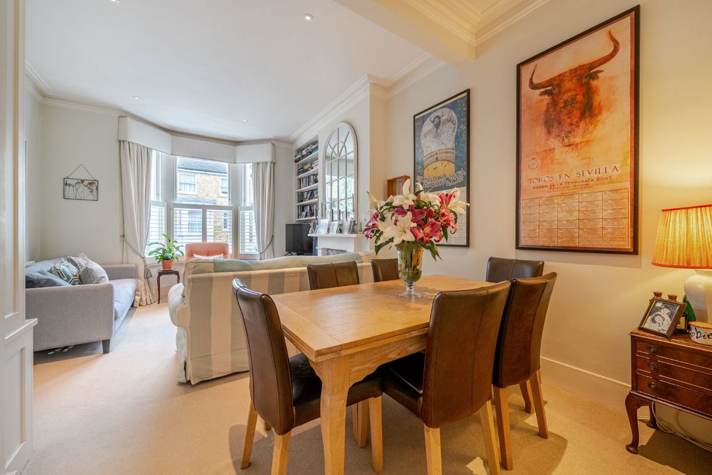 Property photo 2 of 21 Picture No. 02