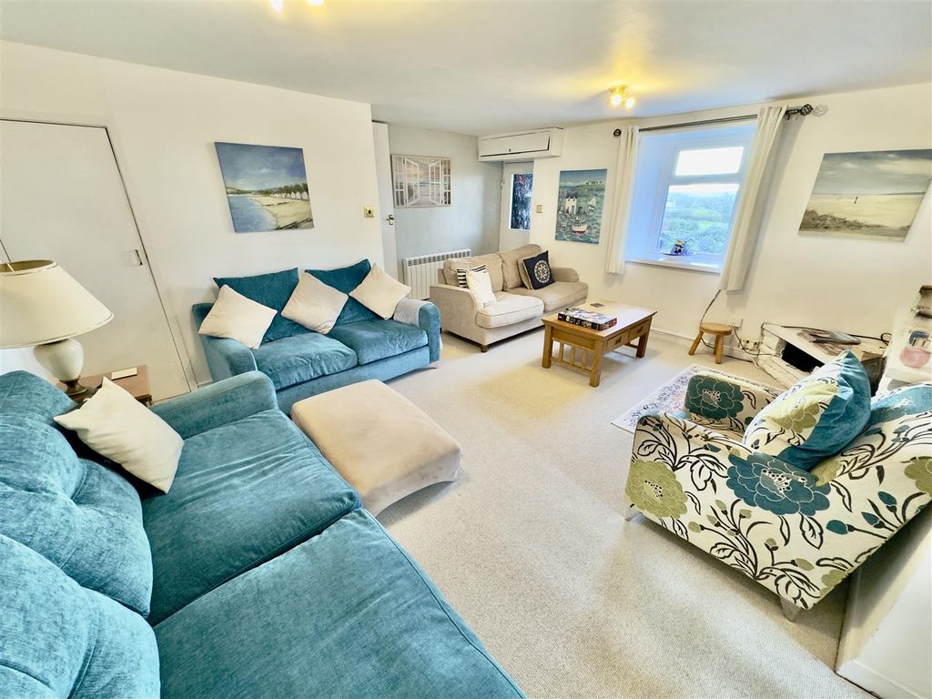 Property photo 3 of 15 Img_2722.Jpeg