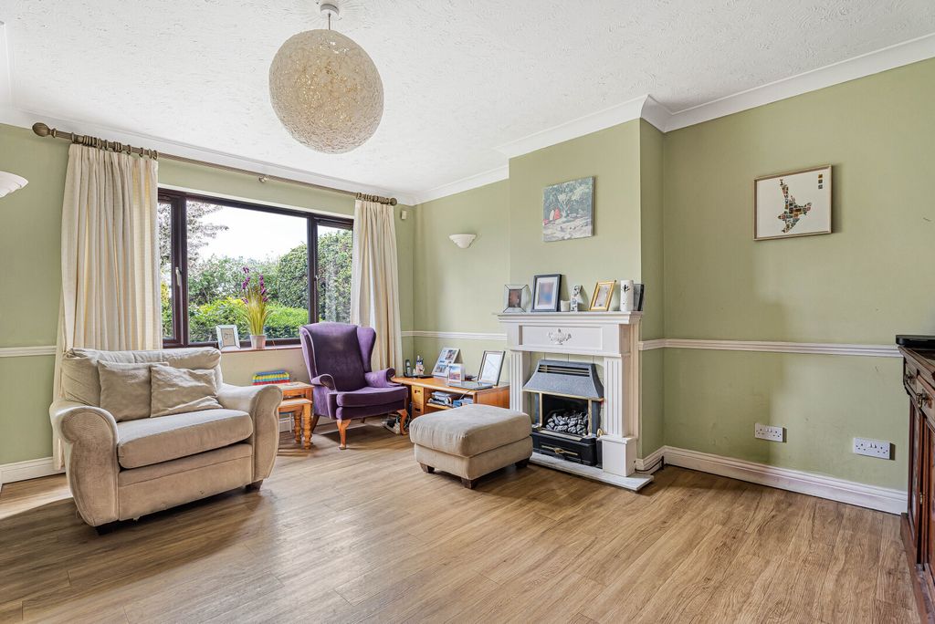 Property photo 2 of 19 Picture No. 17