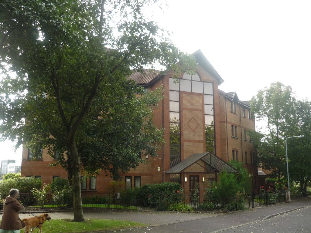 5 bed flat to rent Riverside