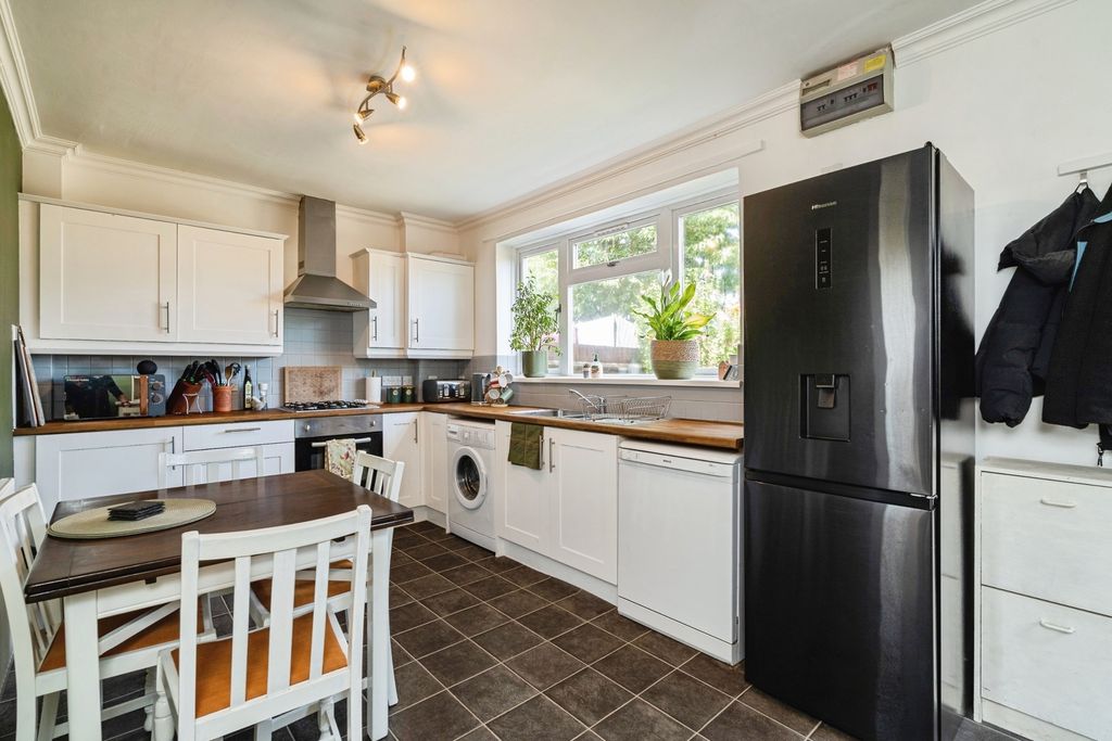 Property photo 2 of 16 Pbox-Img.Jpg