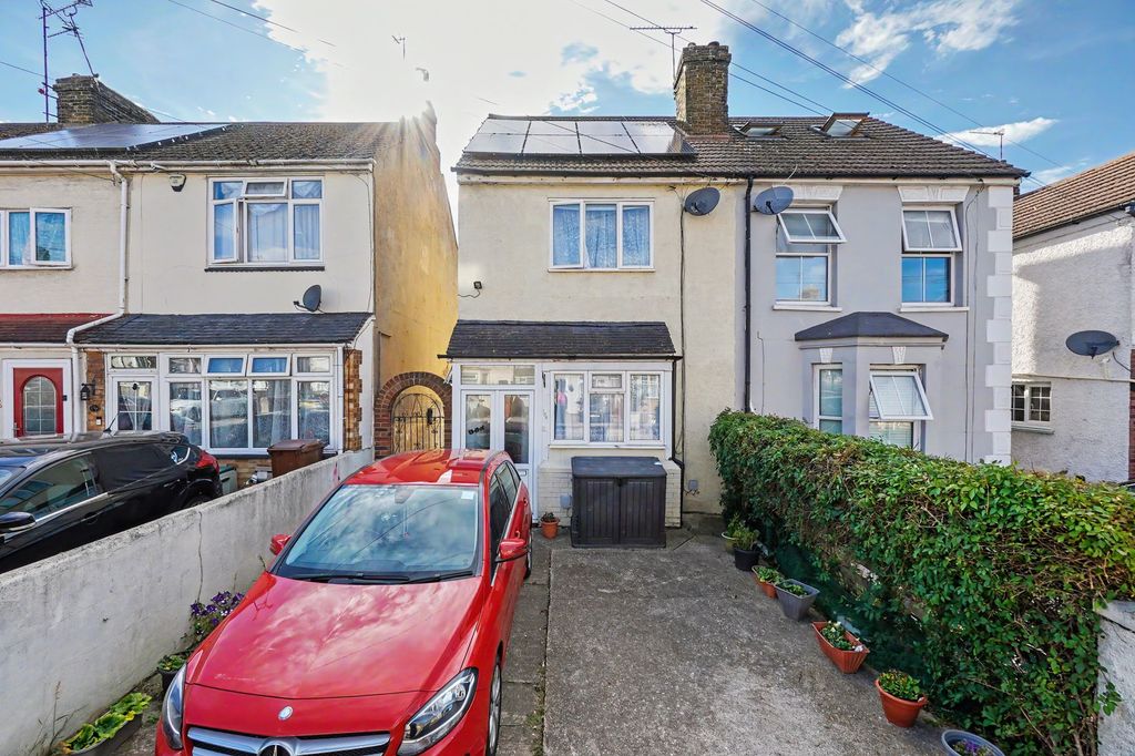 Property photo 1 of 13