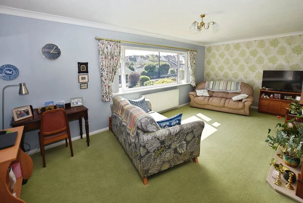 Property photo 2 of 15 Picture 2