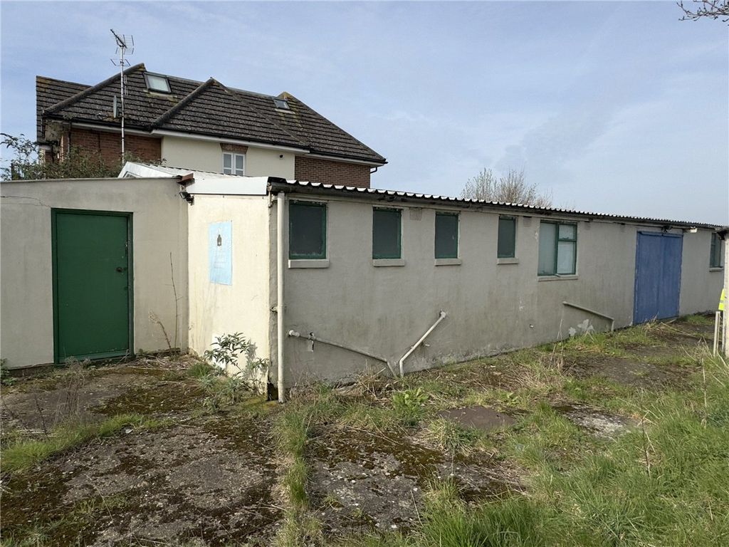 Property photo 1 of 13 Picture No. 09