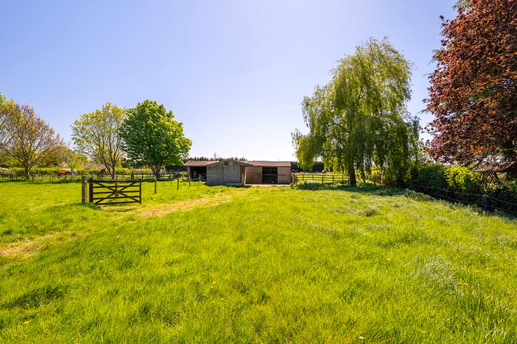 Property photo 3 of 35 Stables And Hay Store