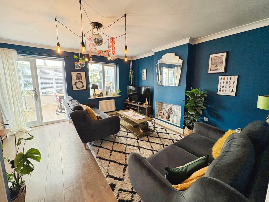 Property photo 2 of 18 A9612851-Img_9497