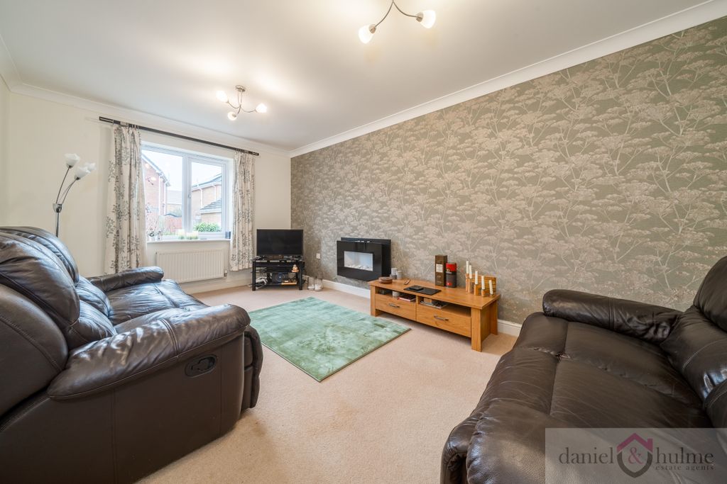 Property photo 3 of 30 3 Clover Grove-6