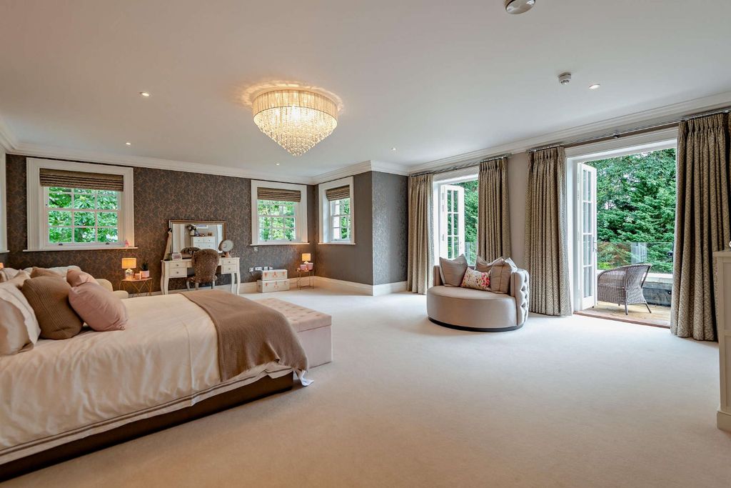 Additional image 13 of 6 bed detached house for saleMonks Walk, Ascot, Berkshire SL5