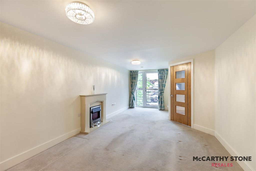 Property photo 2 of 15 8602515-Interior14.Jpg